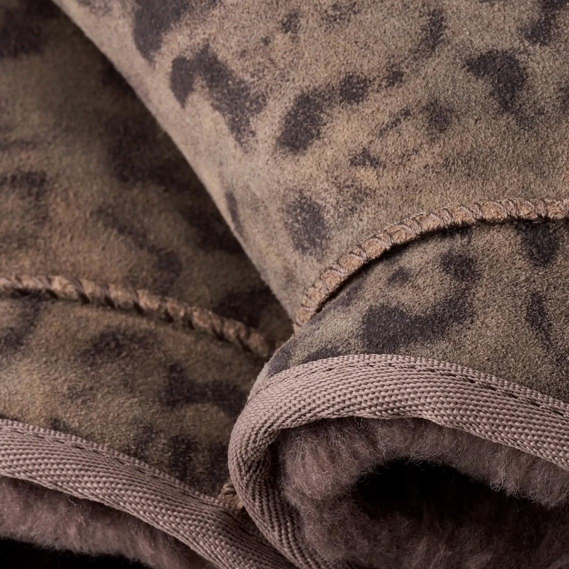 Stivaletti Ugg Classic Ultra Mini Spotted