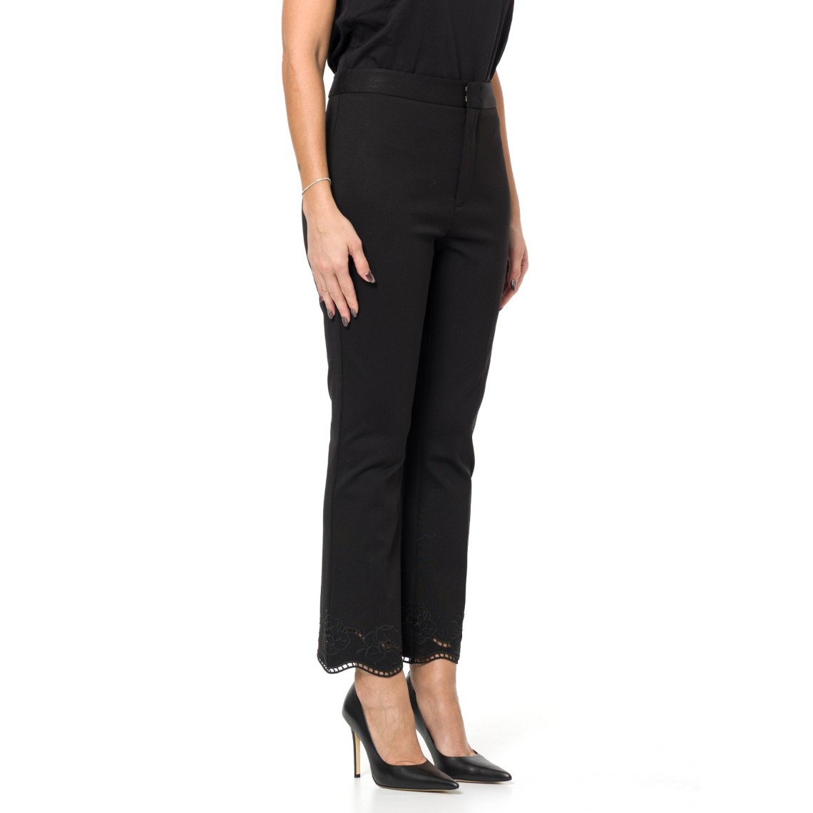 Pantaloni dritti con ricamo sangallo Twinset