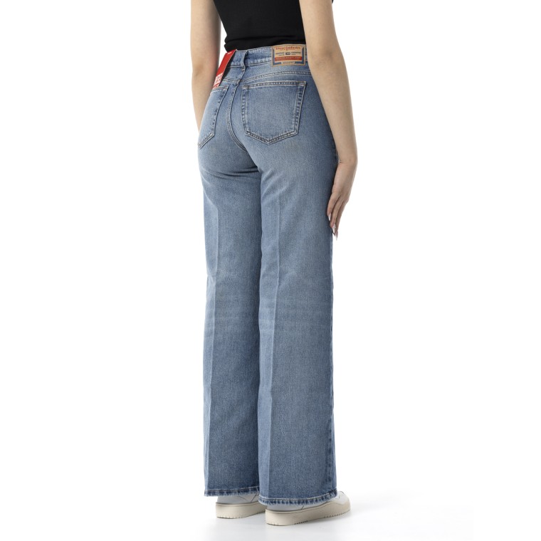 Jeans bootcut Diesel 1978 D-Akemi