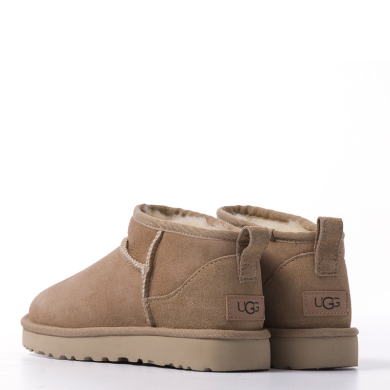 Stivaletto Classic Ultra Mini Ugg in camoscio