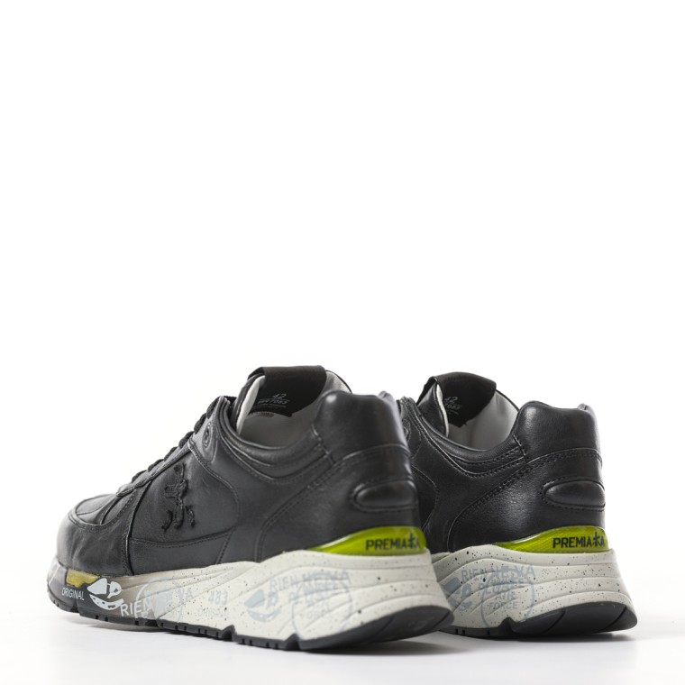 Sneakers Premiata Mase 7083