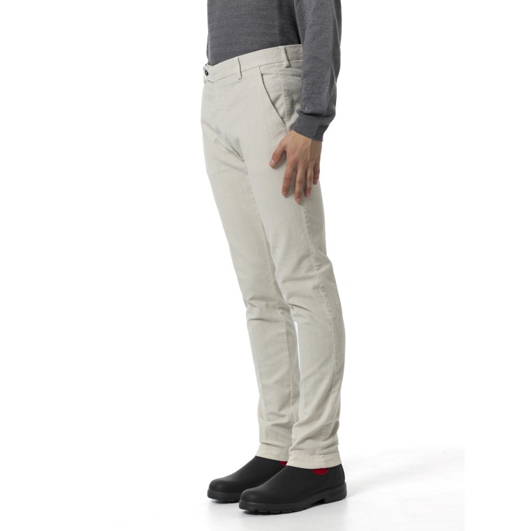 Pantaloni in cotone stretch Berwich Morello