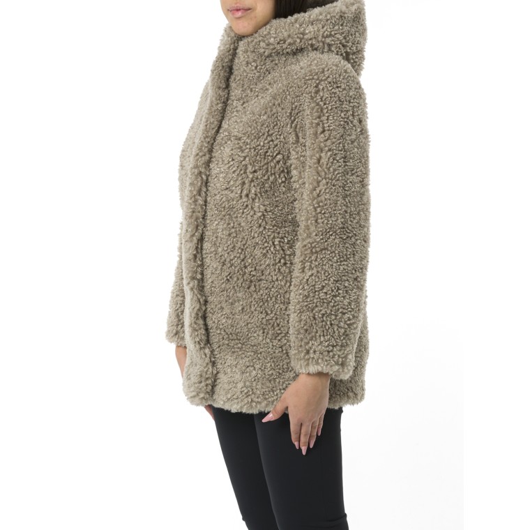 Cappotto in ecopelliccia RRD