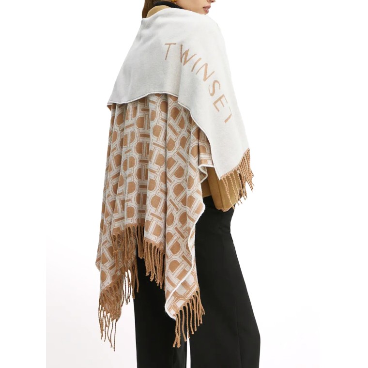 Poncho Twinset