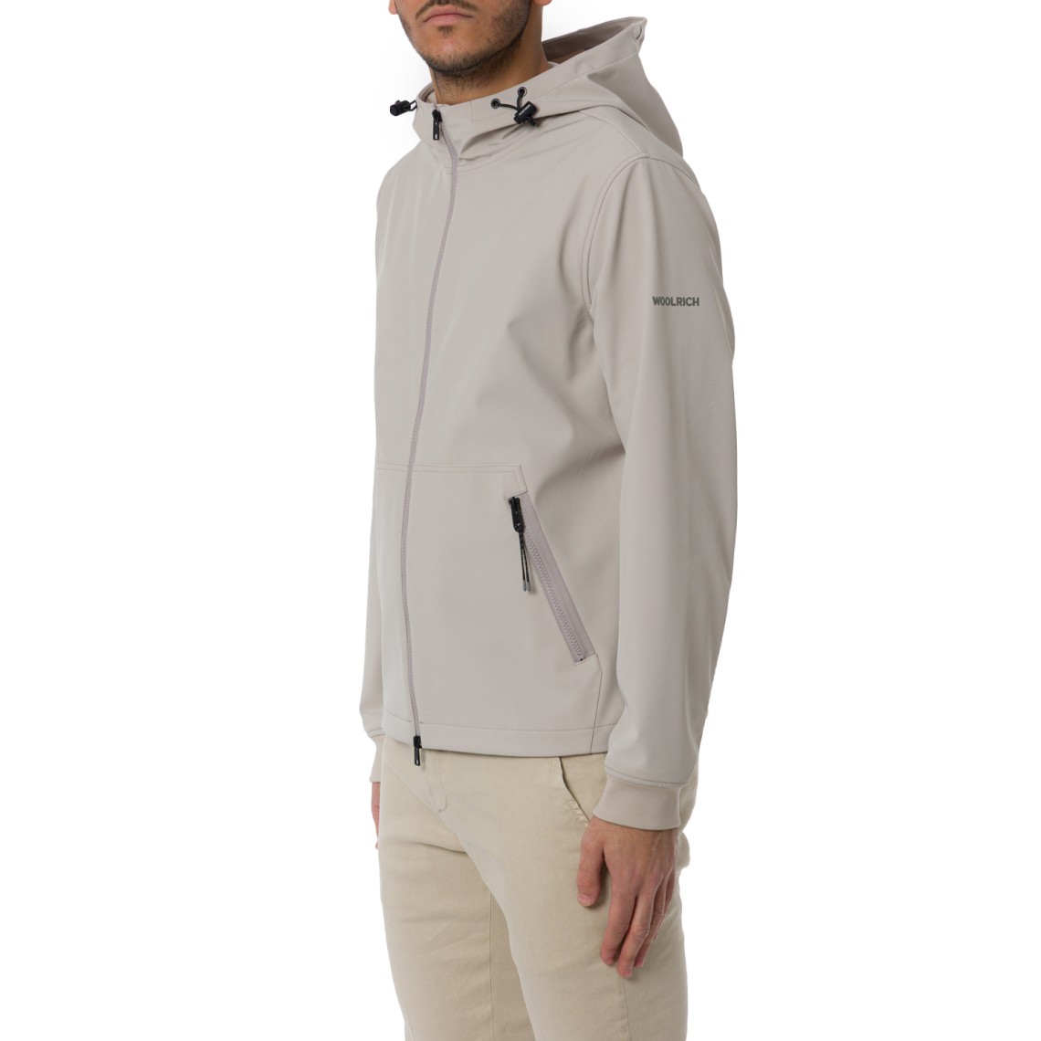 Giacca in Tech Softshell Woolrich con cappuccio