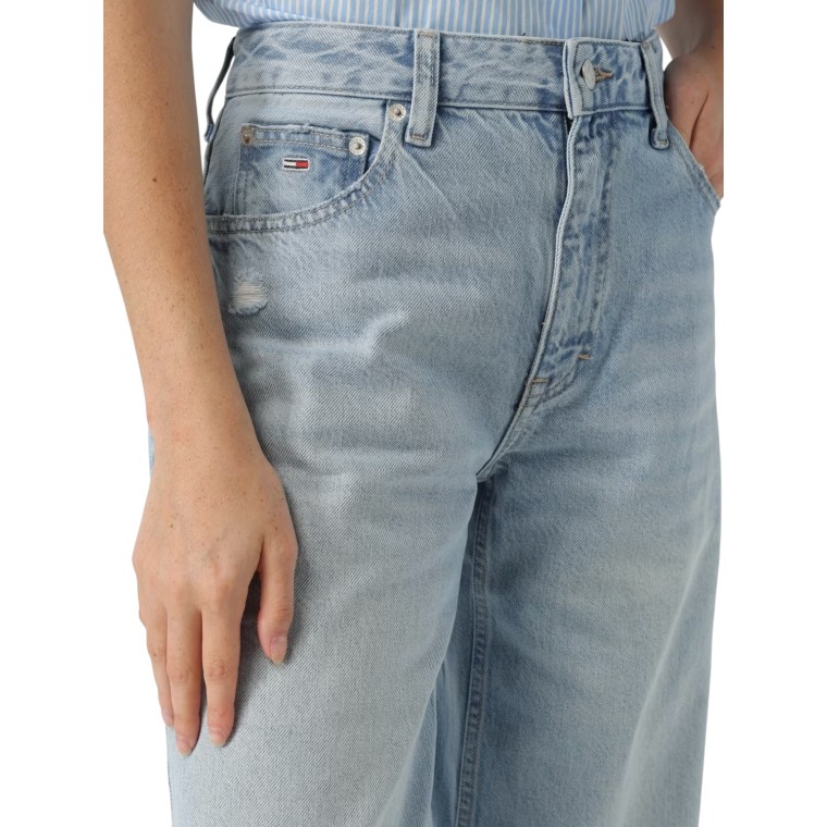 Jeans relaxed fit Tommy Jeans in denim chiaro