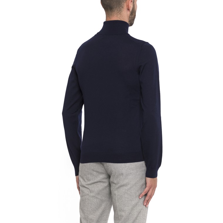 Maglione a collo alto in lana vergine Boss
