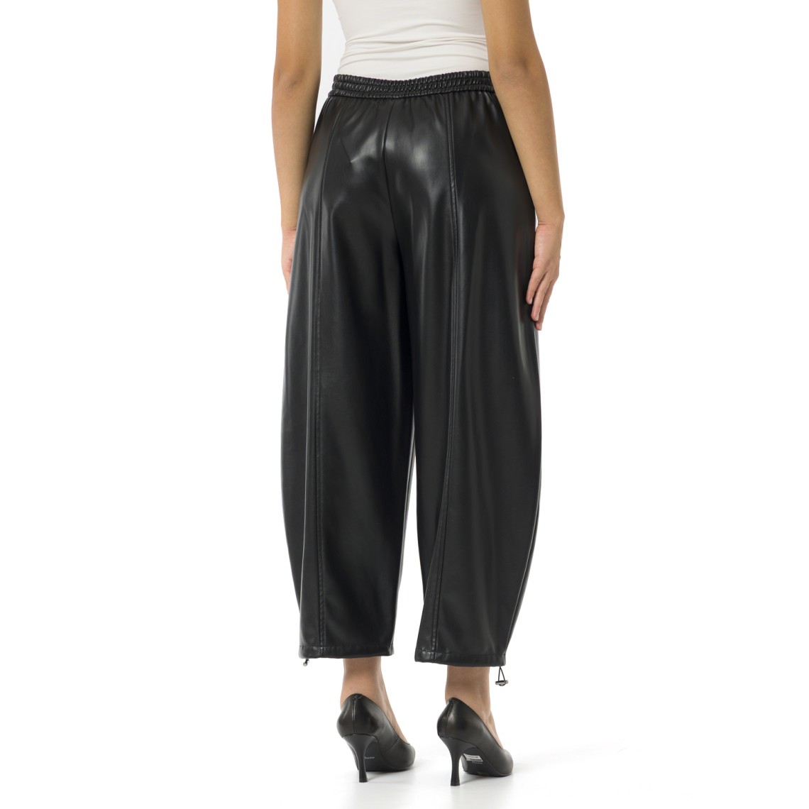 Pantaloni balloon effetto pelle Pinko