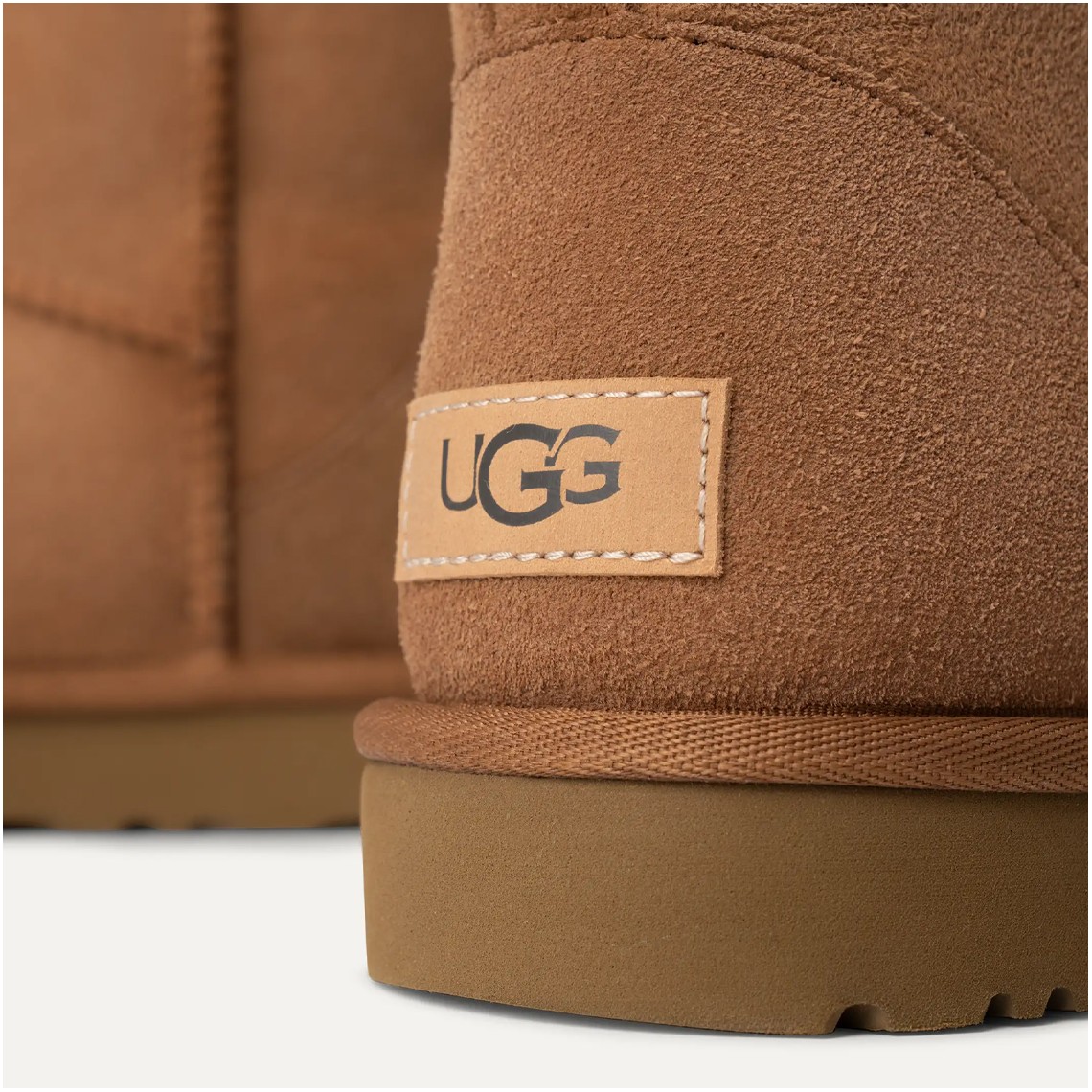 Stivaletto Classic Mini II Ugg in camoscio