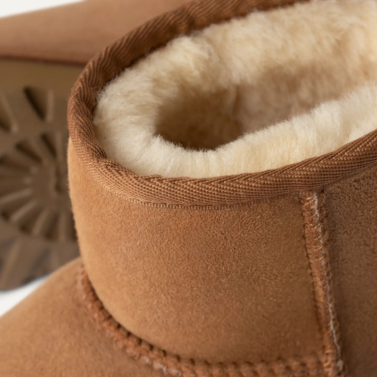 Stivaletto Classic Mini II Ugg in camoscio