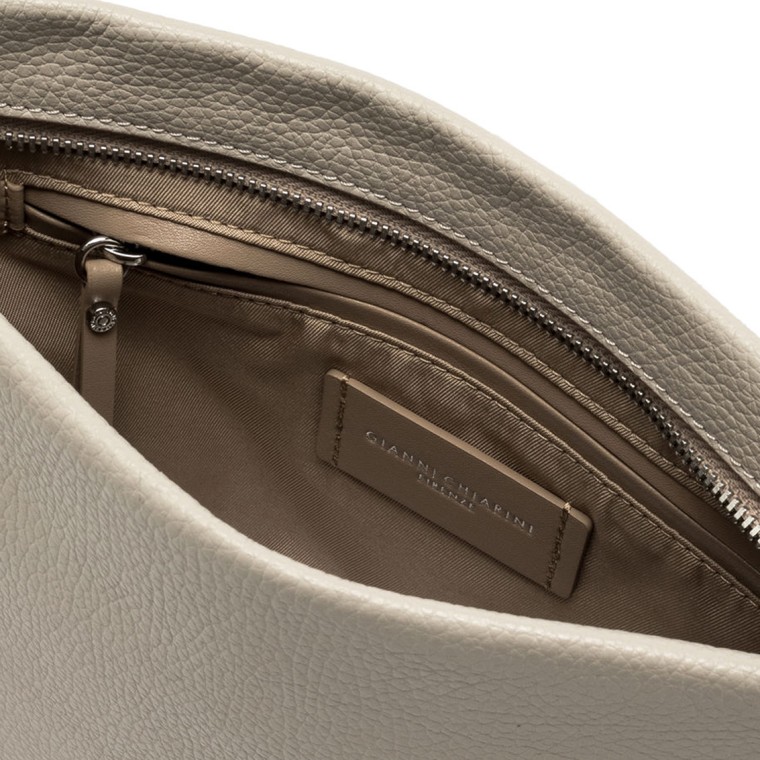 Pochette Brenda Gianni Chiarini in pelle martellata