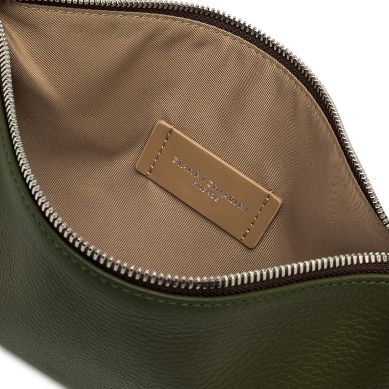 Clutch Hermy Gianni Chiarini in pelle martellata