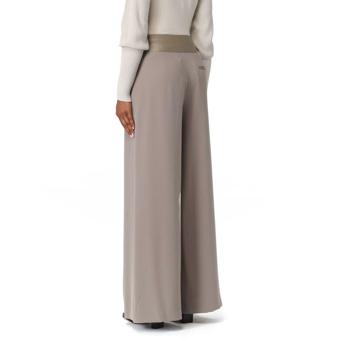 Pantalone palazzo Armani Exchange in crêpe