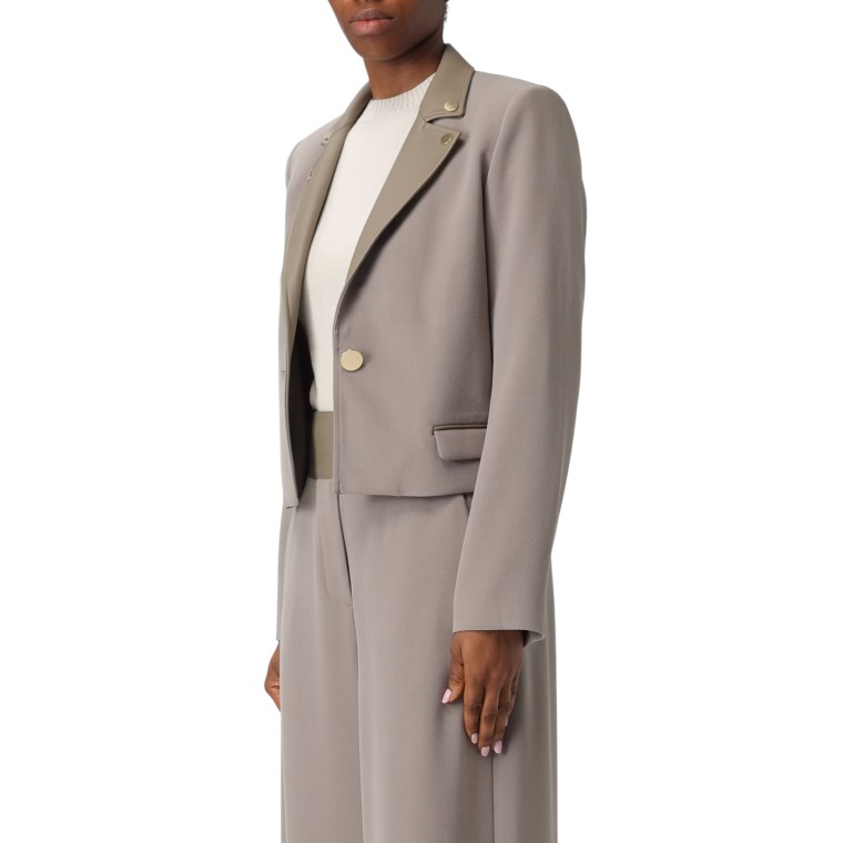 Blazer cropped Armani Exchange in misto viscosa