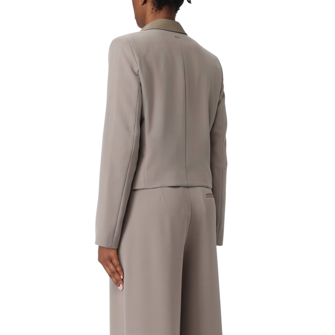 Blazer cropped Armani Exchange in misto viscosa