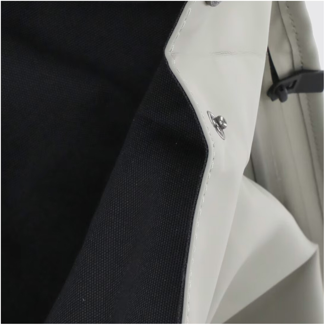 Zaino Rolltop Rucksack Rains