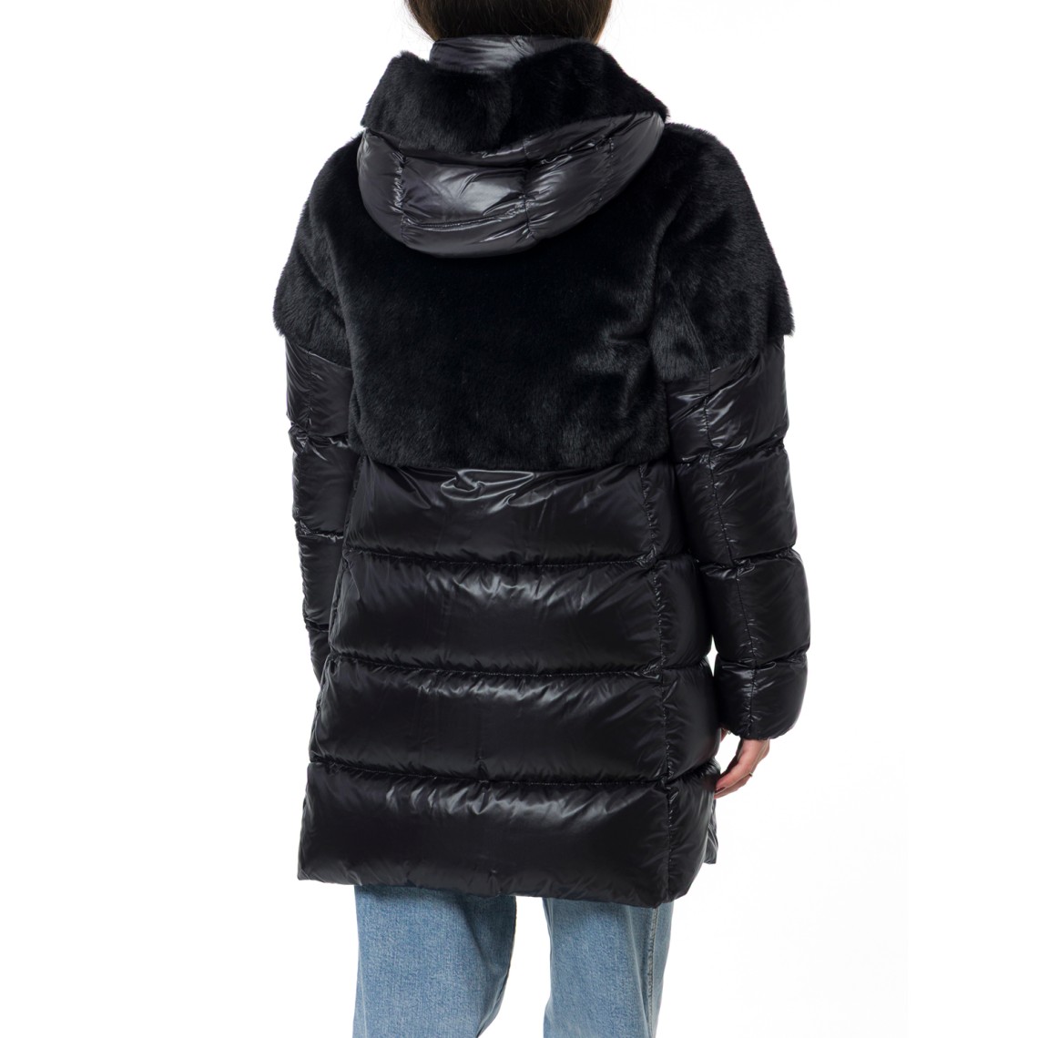 Giubbotto Herno A-shape in nylon Ultralight e lady alternative