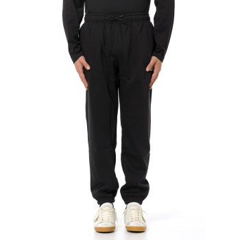 Joggers in pile Mountain Athletics The North Face