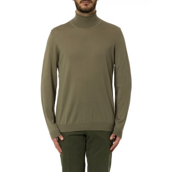 Maglione a collo alto in lana vergine Boss