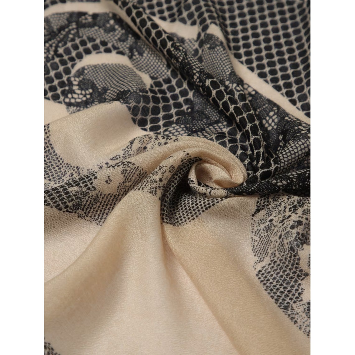 Sciarpa Liu Jo in tessuto con motivo floreale jacquard