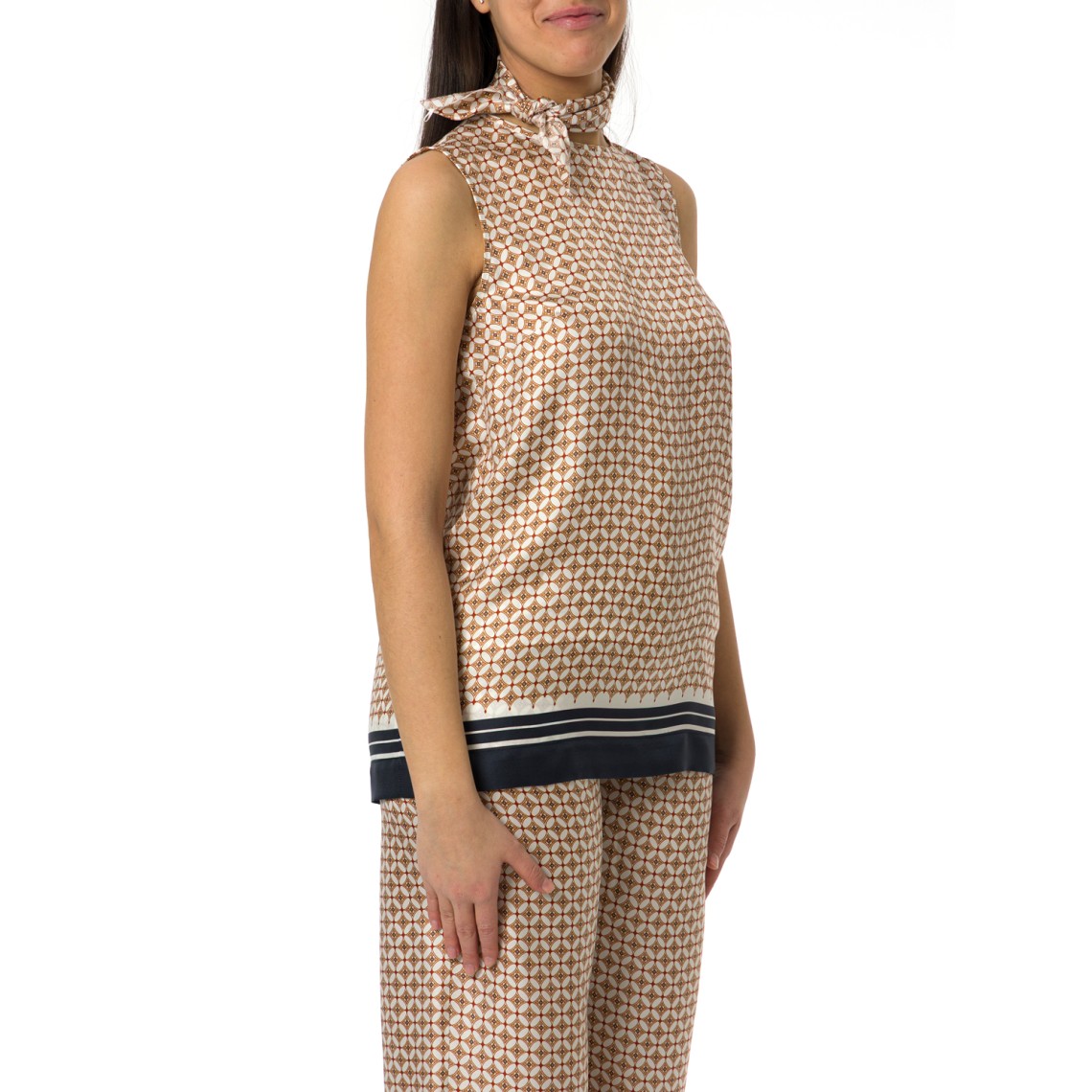 Top smanicato con foulard Mstscatola Max Mara Studio