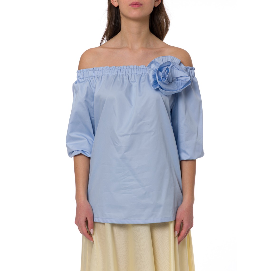 Blusa Hanita Couture con fiore plissè