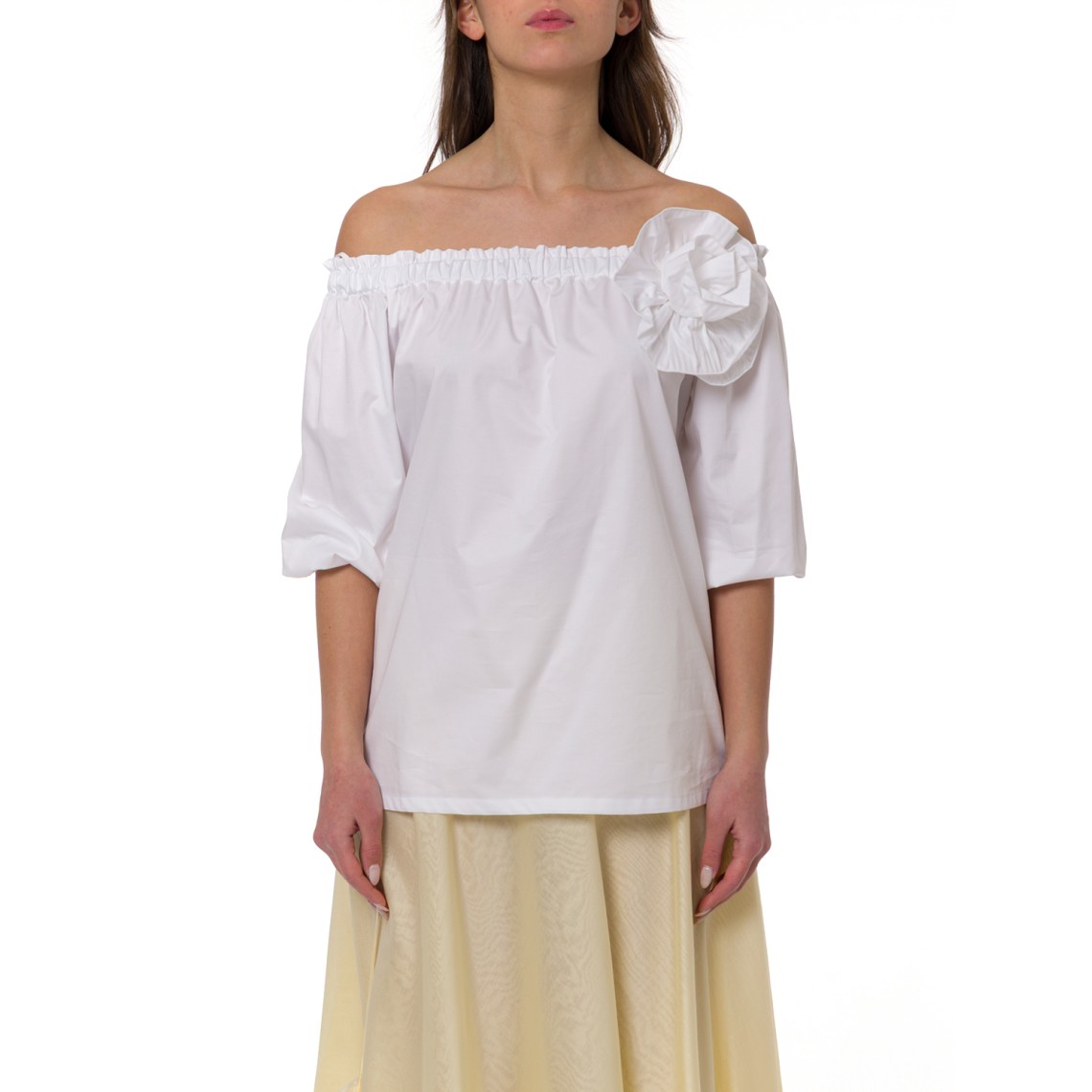 Blusa Hanita Couture con fiore plissè