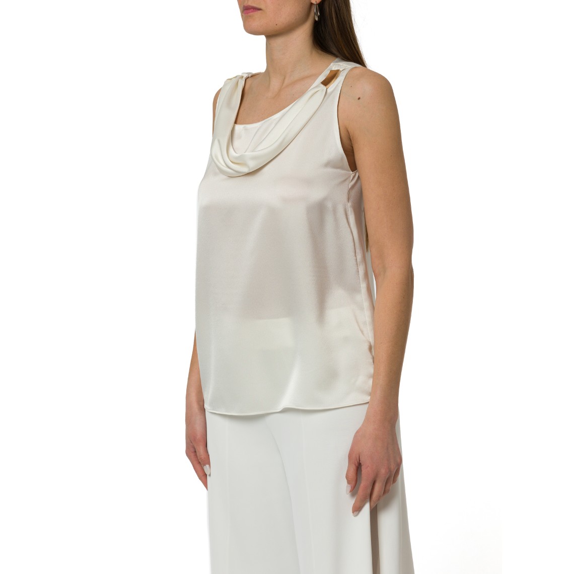 Canotta in raso Hanita Couture con scollo morbido