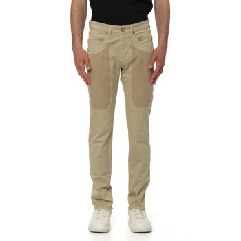 Jeans John Jeckerson con toppe in alcantara