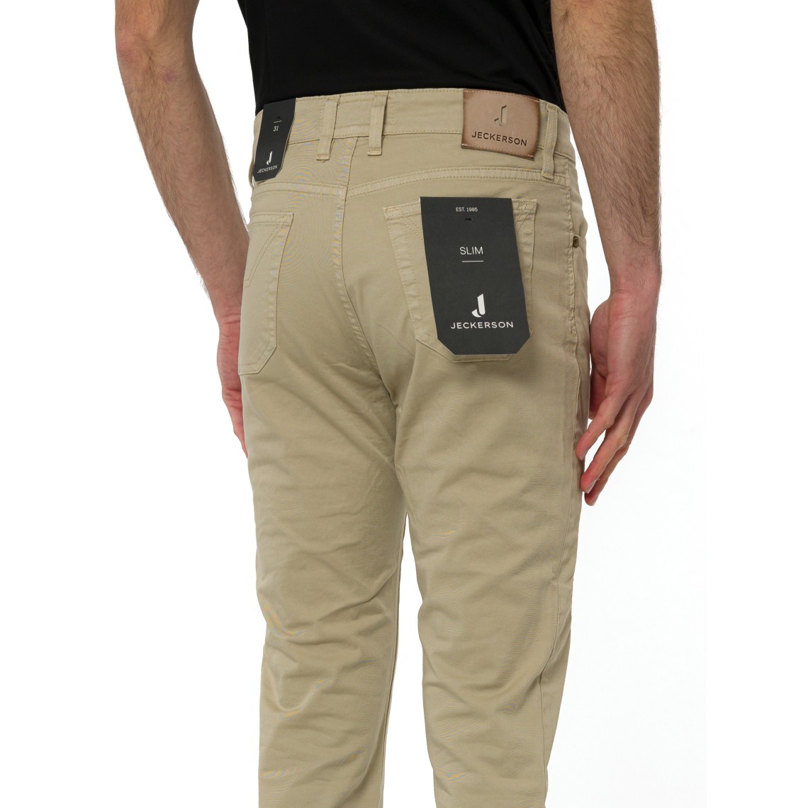 Jeans John Jeckerson con toppe in alcantara