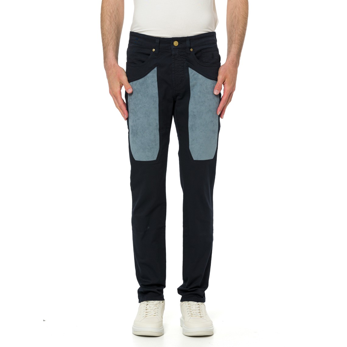 Jeans John Jeckerson con toppe in alcantara