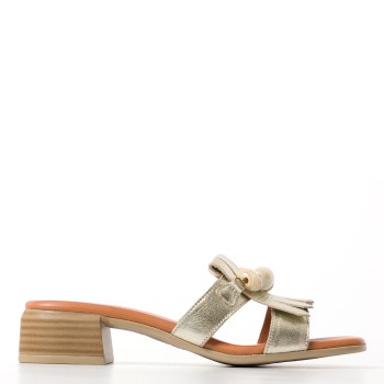 Sandali in pelle laminata con Kiltie Melluso