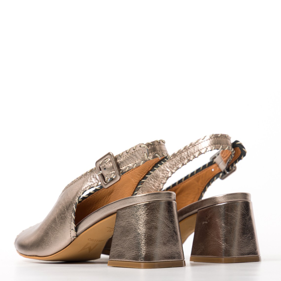 Sandali slingback Melluso in pelle laminata con tacco