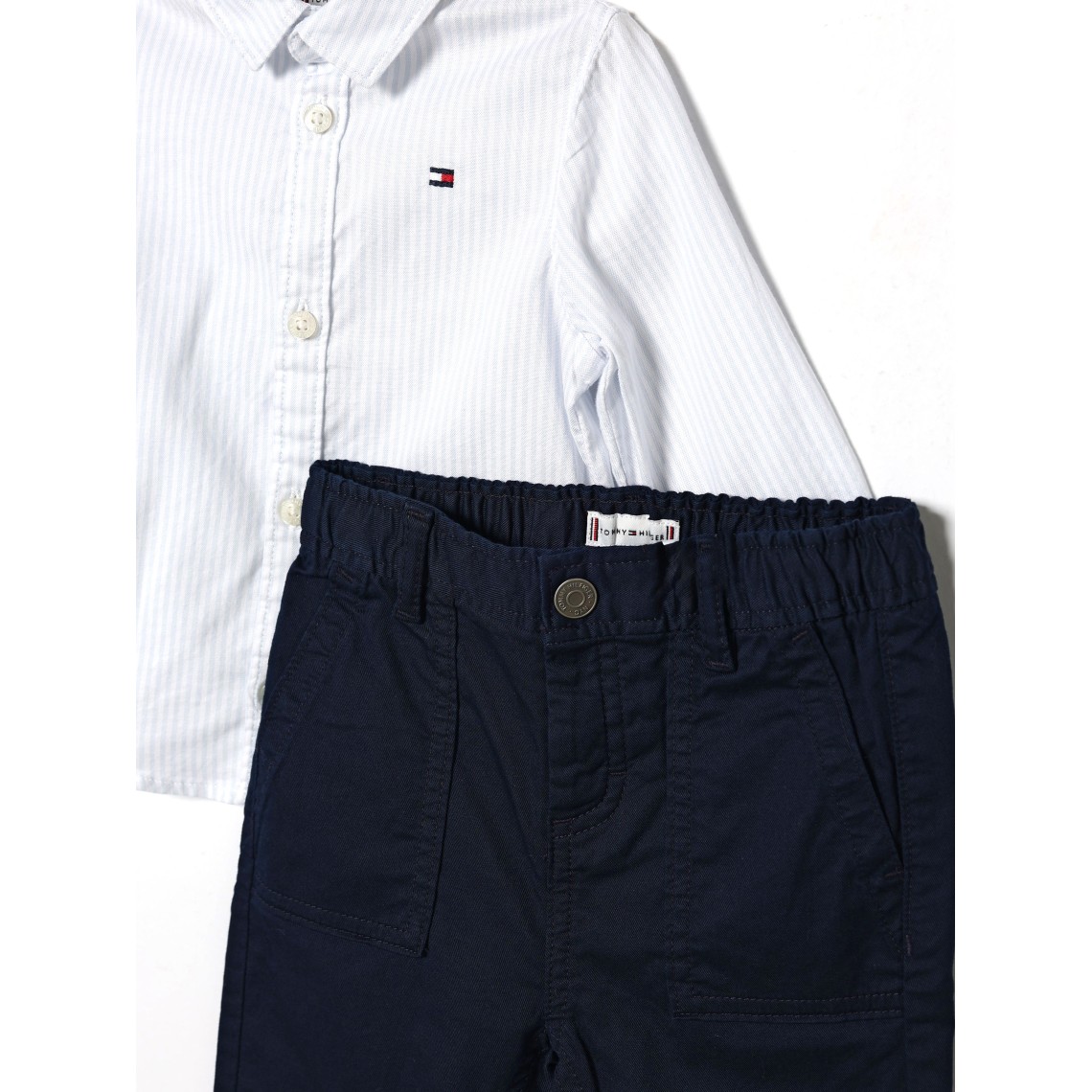 Set regalo Essential con pantaloni e camicia Tommy Hilfiger