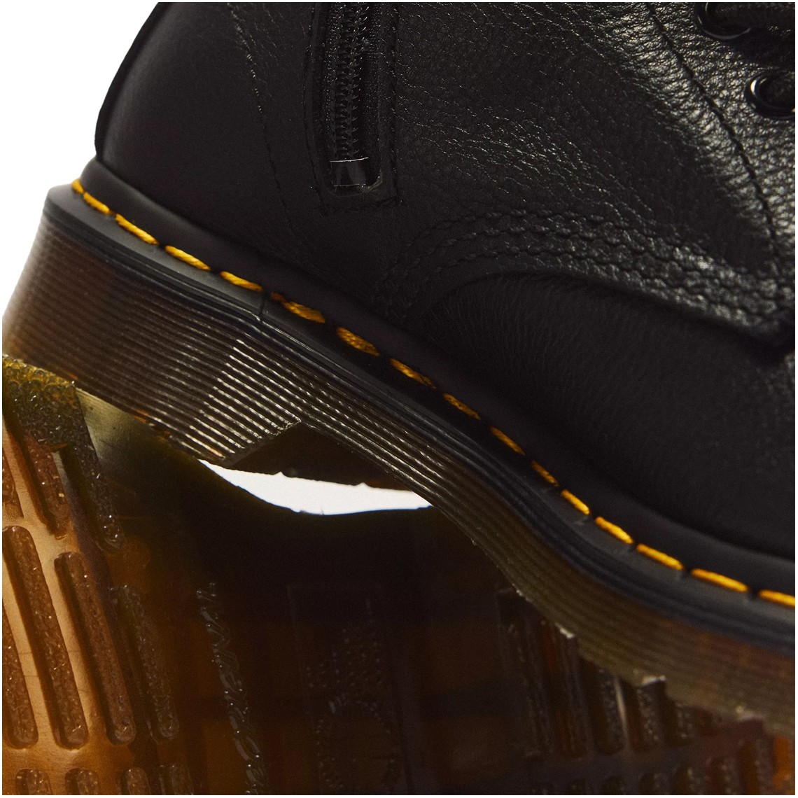 Stivali alti Dr. Martens 1B99 in pelle Virginia