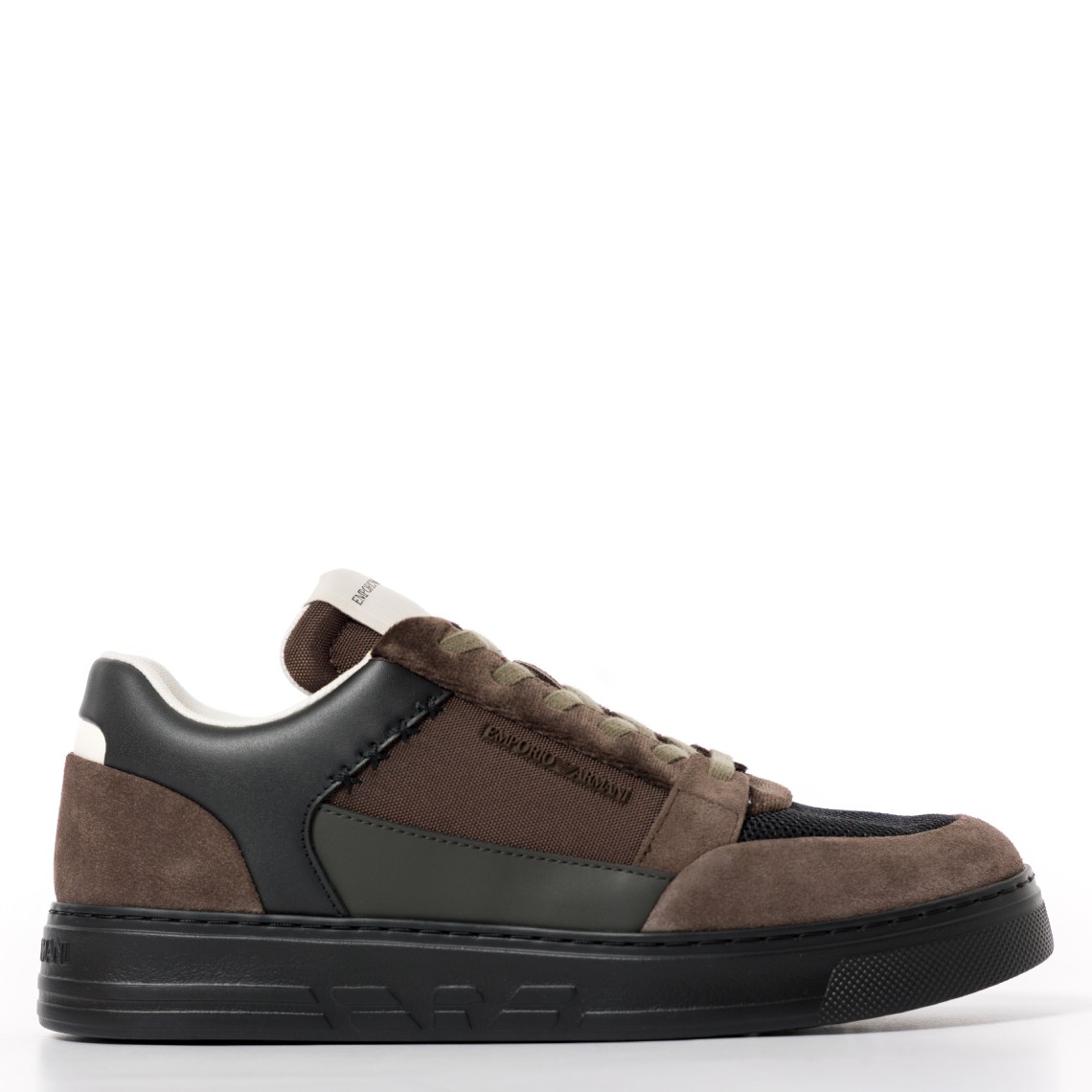Sneakers Emporio Armani con tomaia in pelle scamosciata